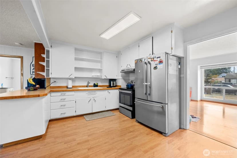Property photo for 4709 S American Lake Boulevard, Tacoma photo 26