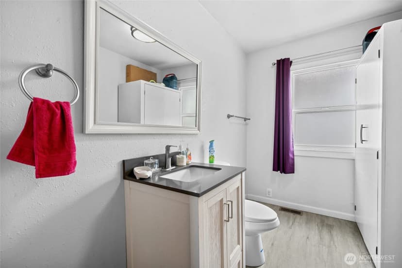 Property photo for 4709 S American Lake Boulevard, Tacoma photo 39