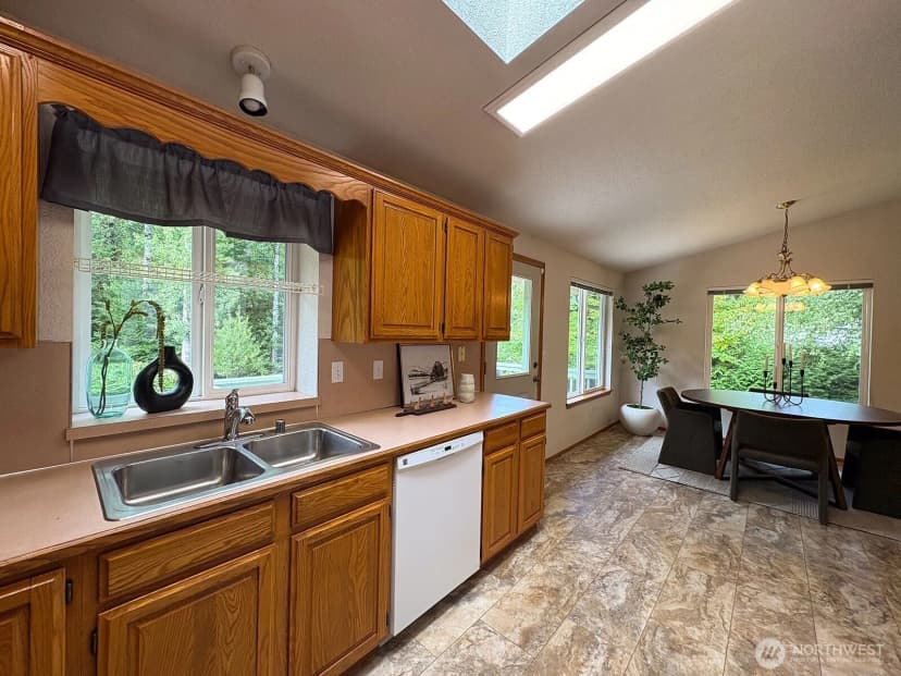 Property photo for 5426 70th Avenue Ne, Olympia photo 17