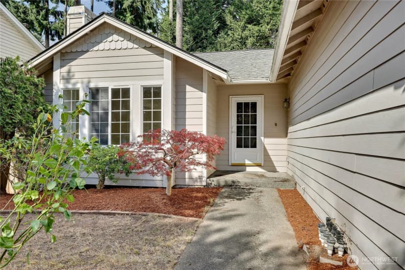 Property photo for 11019 Lobelia Avenue Nw, Silverdale photo 3