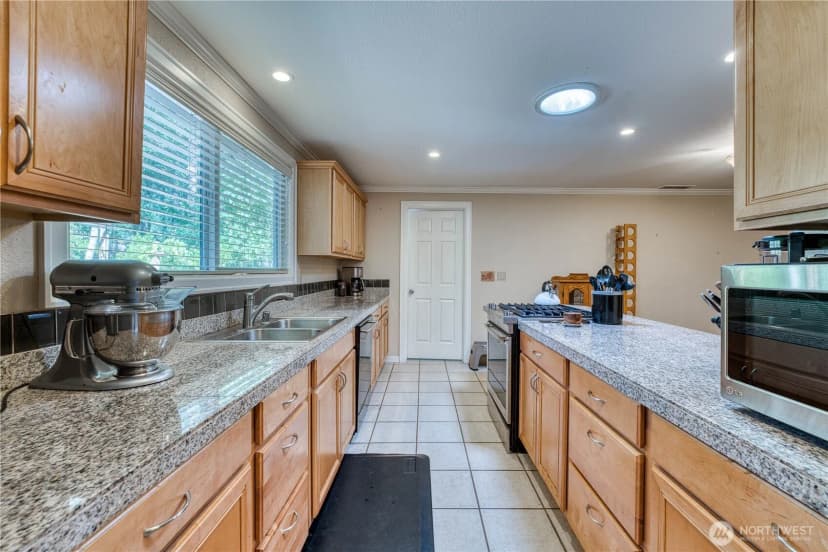 Property photo for 5920 38th Ave Nw, Gig Harbor photo 5