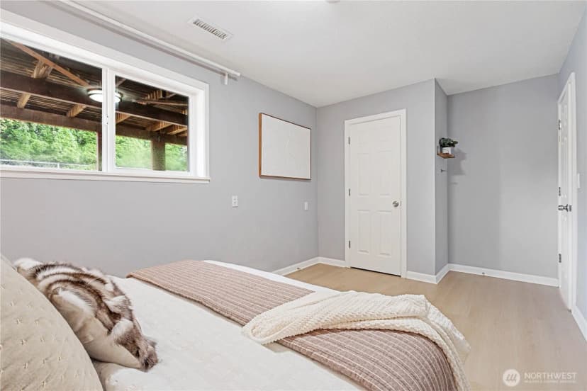 Property photo for 12619 Ne 134th Pl, Kirkland photo 27