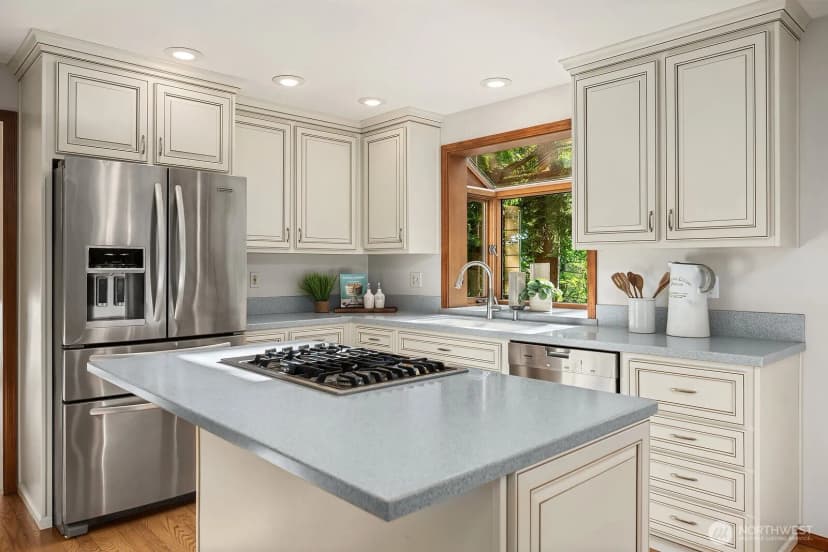 Property photo for 741 222nd Place Ne, Sammamish photo 6