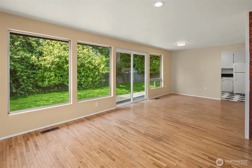 Property photo for 7825 115th Avenue Se, Newcastle photo 6