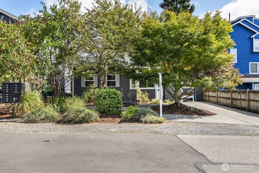 Property photo for 12332 40th Avenue Ne, Seattle photo 31