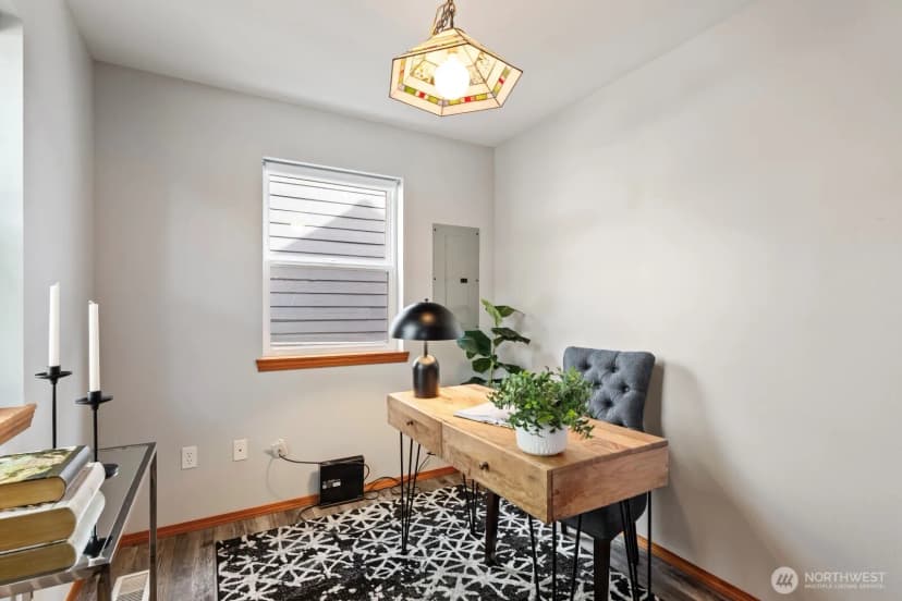 Property photo for 12332 40th Avenue Ne, Seattle photo 12