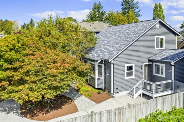 Property photo for 12332 40th Avenue Ne, Seattle photo 5