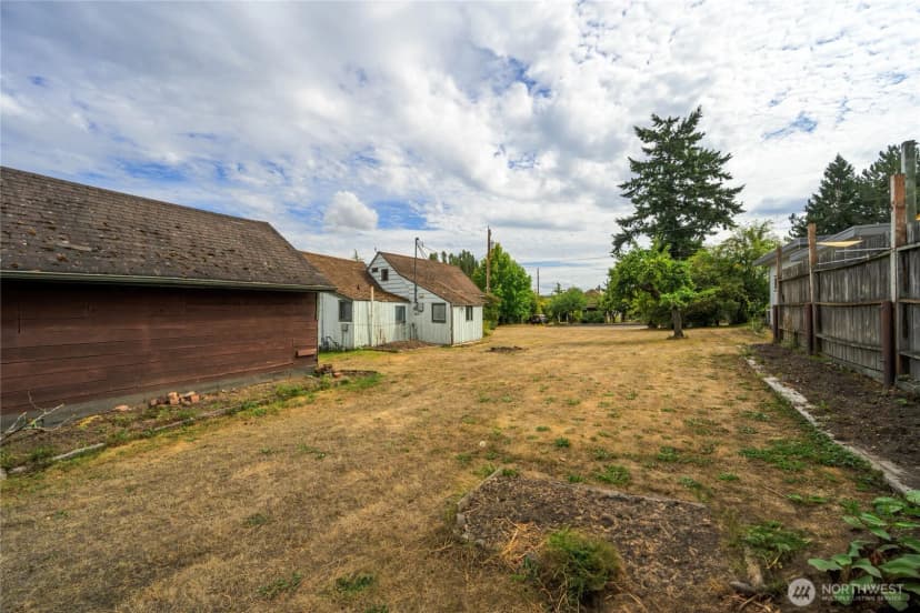 Property photo for 1214 14th Street, Anacortes photo 18
