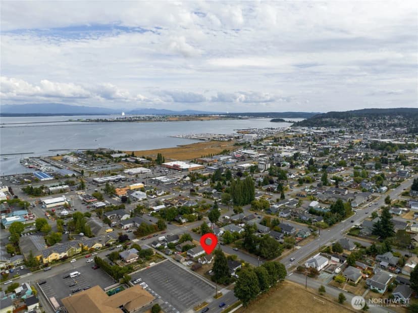Property photo for 1214 14th Street, Anacortes photo 21