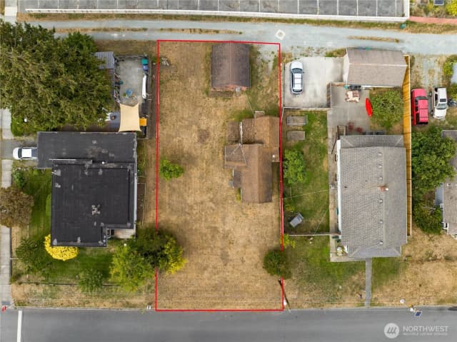 Property photo for 1214 14th Street, Anacortes photo 3