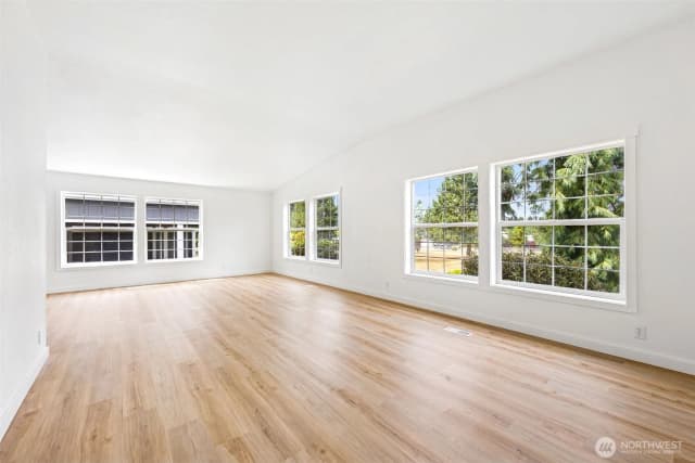Property photo for 125 Highland Road, Winlock photo 5
