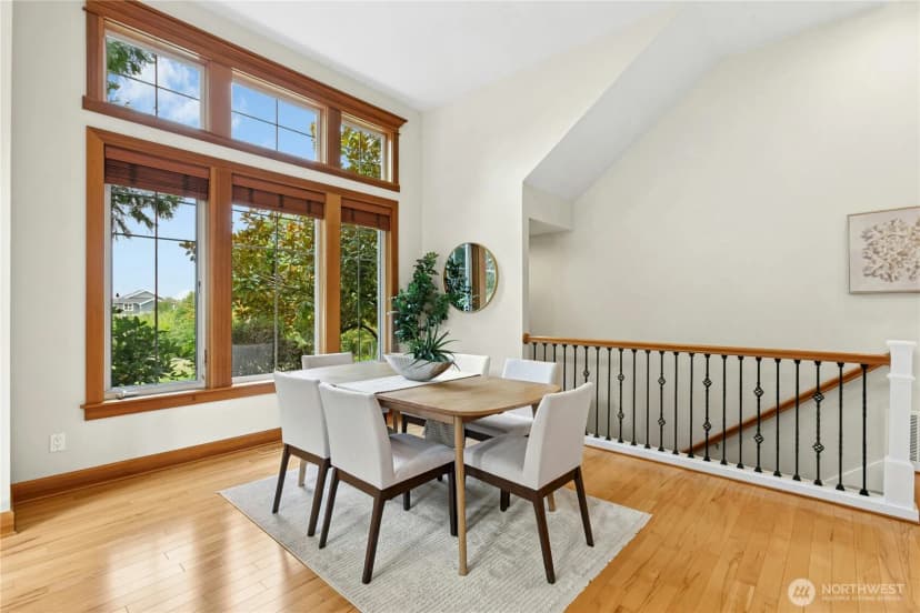 Property photo for 2300 Ne Park Drive, Issaquah photo 12