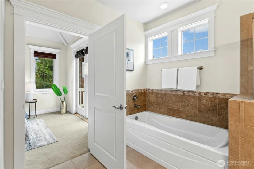 Property photo for 2300 Ne Park Drive, Issaquah photo 23