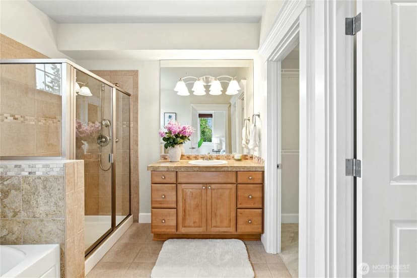 Property photo for 2300 Ne Park Drive, Issaquah photo 22