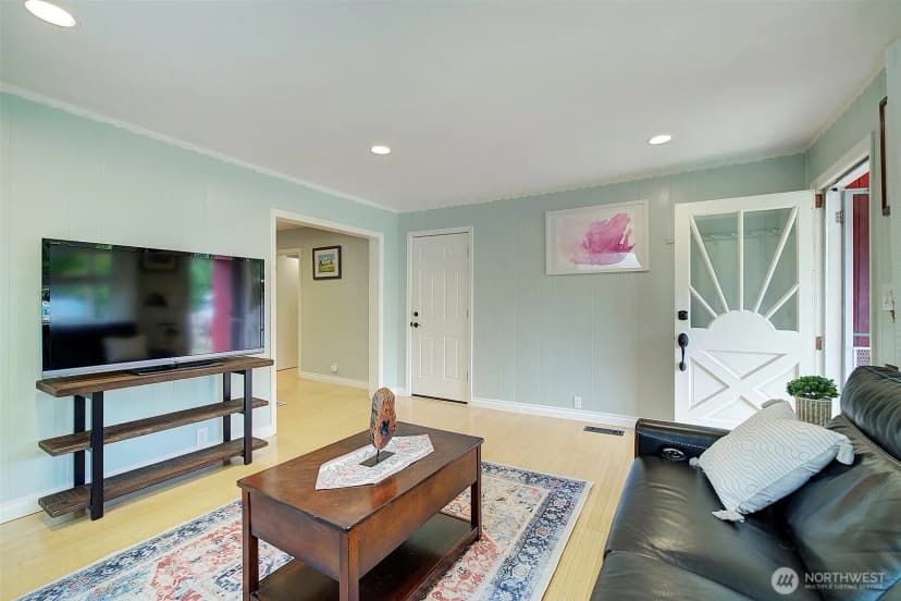 Property photo for 112 Nw 83rd Street, Seattle photo 5