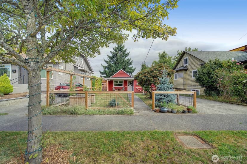 Property photo for 112 Nw 83rd Street, Seattle photo 24