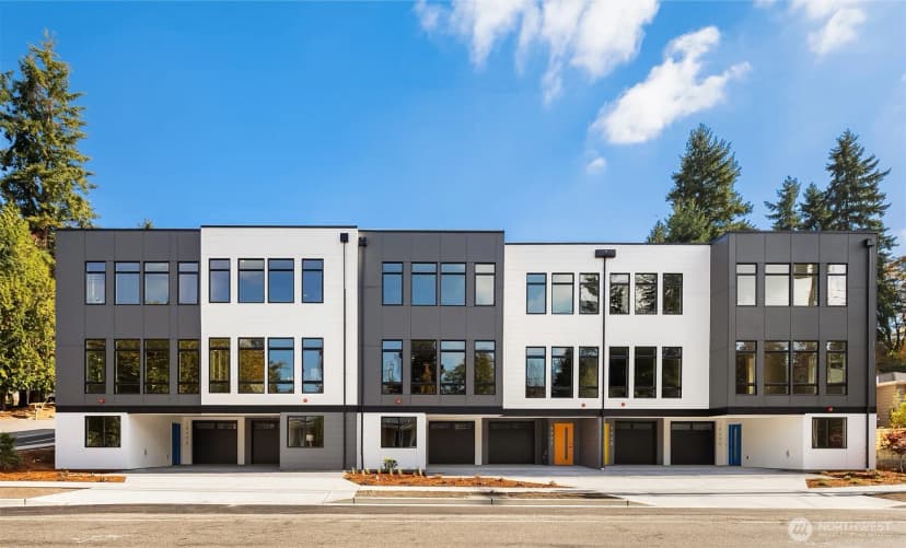 Property photo for 18440 10th Avenue Ne, Shoreline