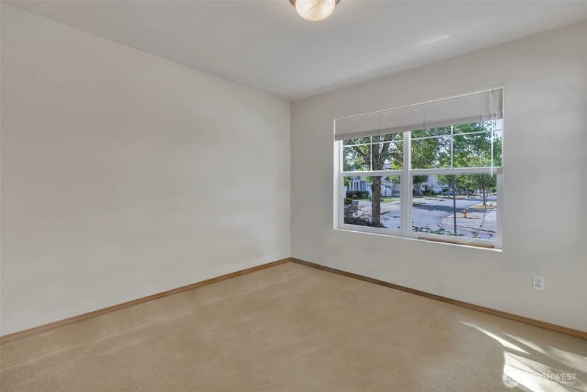 Property photo for 3218 6th Avenue Nw, Olympia photo 17