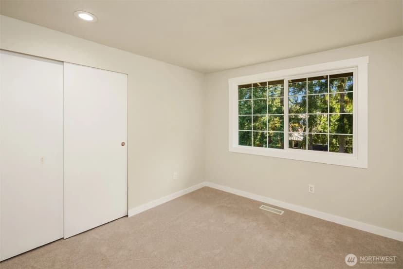 Property photo for 4656 191st Avenue Se, Issaquah photo 18