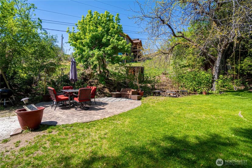 Property photo for 2474 Larsen Ln, Entiat photo 8