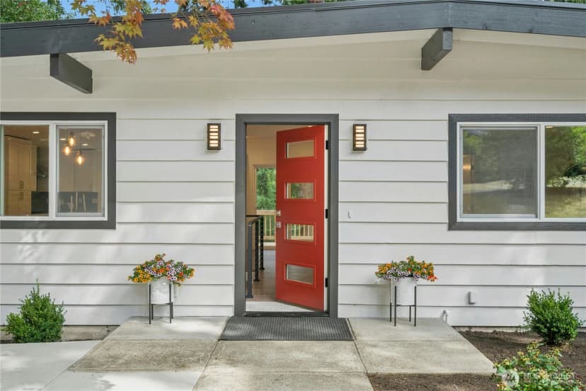 Property photo for 410 Mt. Jupiter Drive Sw, Issaquah photo 3