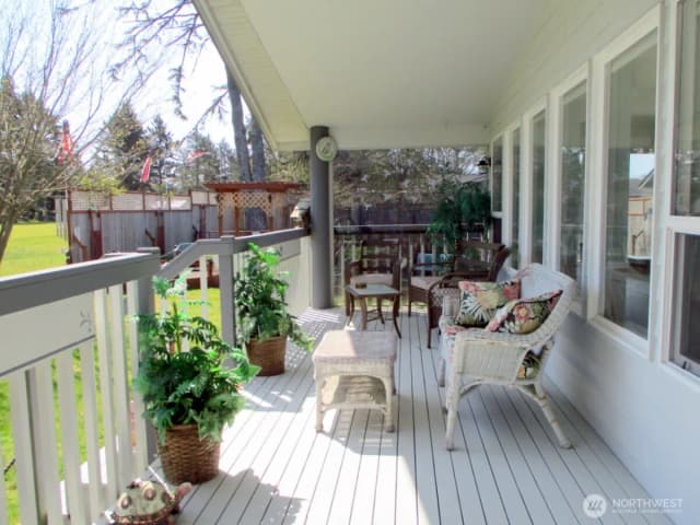 Property photo for 448 Octopus Avenue Ne, Ocean Shores