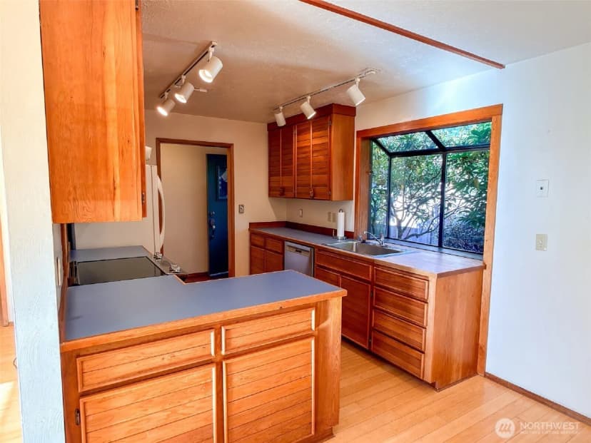 Property photo for 1407 Jefferson Street, Port Townsend photo 14