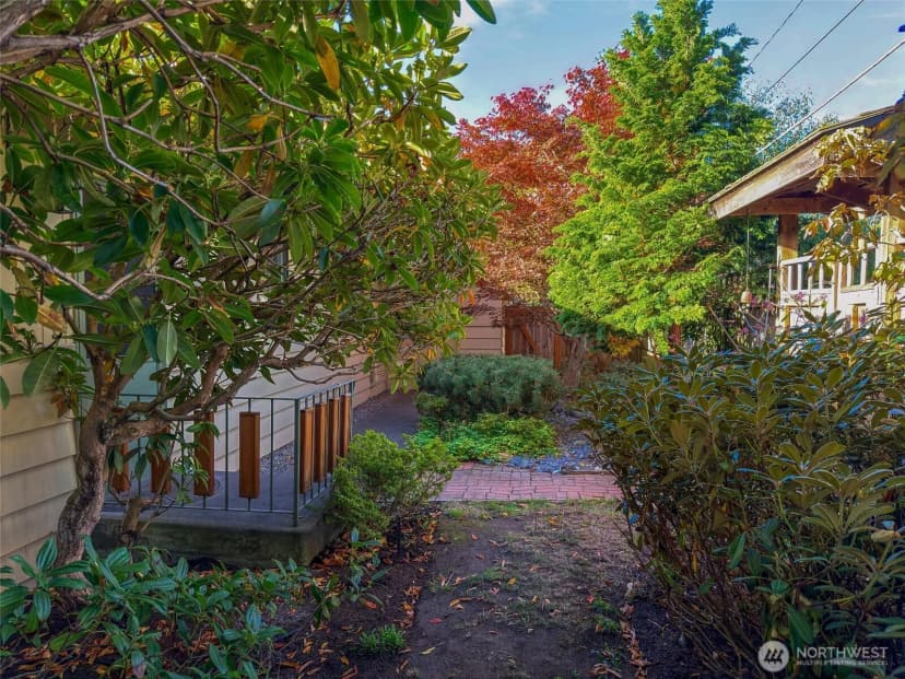 Property photo for 1407 Jefferson Street, Port Townsend photo 4