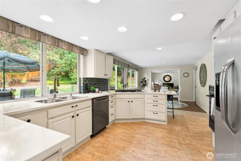 Property photo for 15240 Se 49th Street, Bellevue photo 14