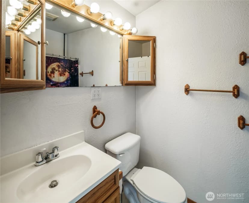 Property photo for 17200 Schuhs Lane, Stanwood photo 22