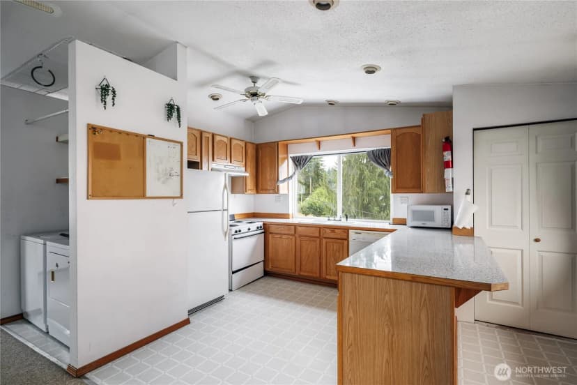 Property photo for 17200 Schuhs Lane, Stanwood photo 19