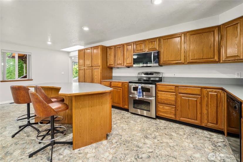 Property photo for 83 Se Mill Creek Ridge Road W, Shelton photo 11