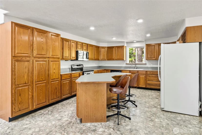 Property photo for 83 Se Mill Creek Ridge Road W, Shelton photo 8