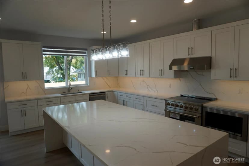 Property photo for 2640 S 146th Street S, Sea Tac photo 12
