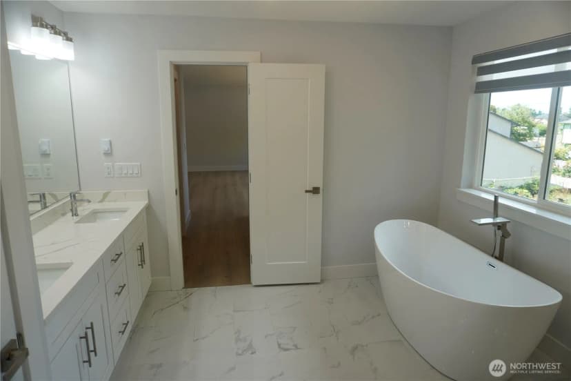 Property photo for 2640 S 146th Street S, Sea Tac photo 28