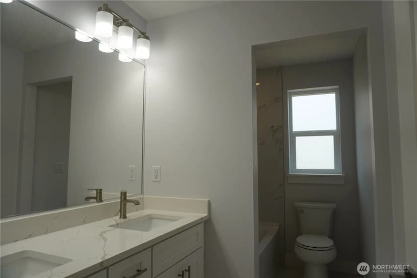 Property photo for 2640 S 146th Street S, Sea Tac photo 32