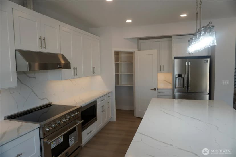 Property photo for 2640 S 146th Street S, Sea Tac photo 9