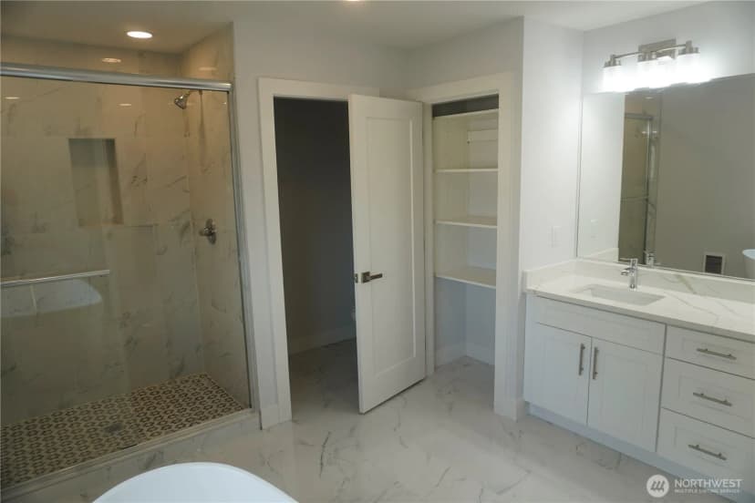 Property photo for 2640 S 146th Street S, Sea Tac photo 31