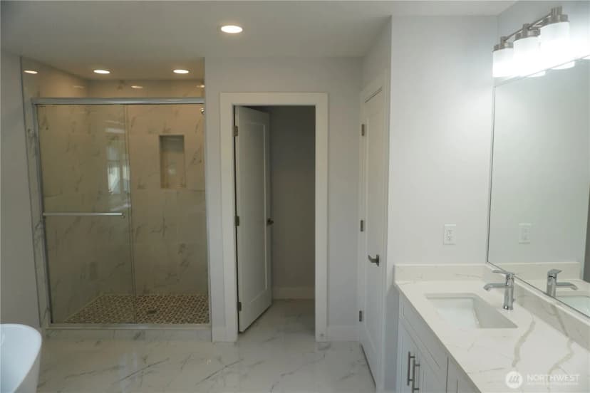 Property photo for 2640 S 146th Street S, Sea Tac photo 27