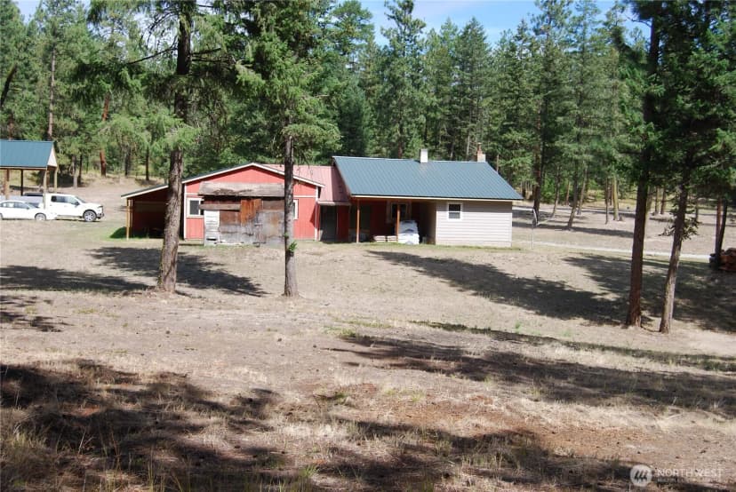 Property photo for 31 Summit Lake Rd, Tonasket photo 4