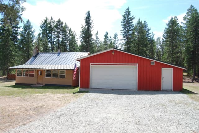 Property photo for 31 Summit Lake Rd, Tonasket