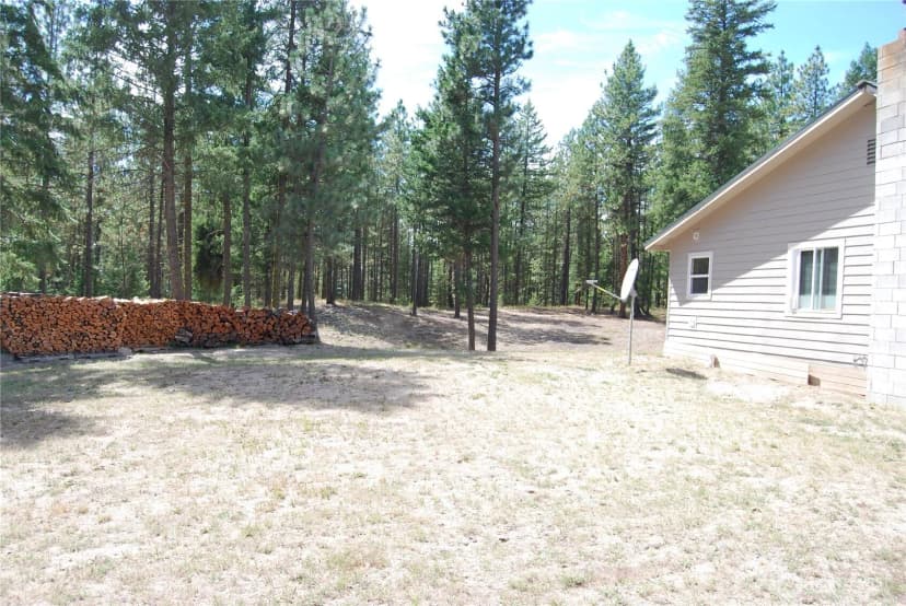 Property photo for 31 Summit Lake Rd, Tonasket photo 3