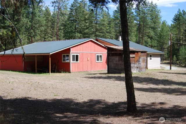 Property photo for 31 Summit Lake Rd, Tonasket photo 5