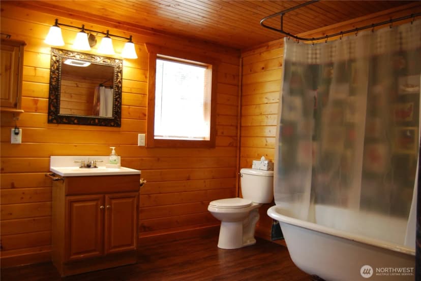 Property photo for 31 Summit Lake Rd, Tonasket photo 12