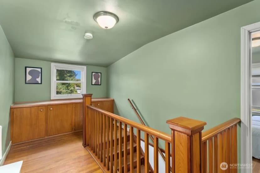Property photo for 8445 30th Avenue Sw, Seattle photo 17
