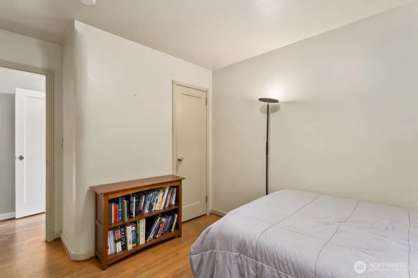 Property photo for 8445 30th Avenue Sw, Seattle photo 16