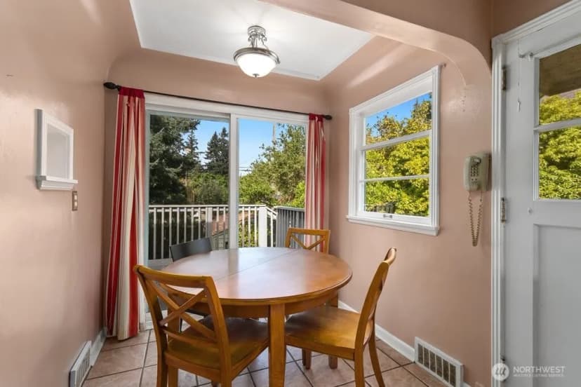 Property photo for 8445 30th Avenue Sw, Seattle photo 10