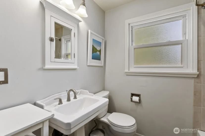 Property photo for 8445 30th Avenue Sw, Seattle photo 13