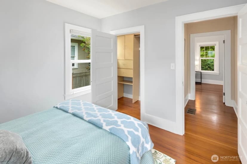 Property photo for 527 N 101st Street, Seattle photo 18