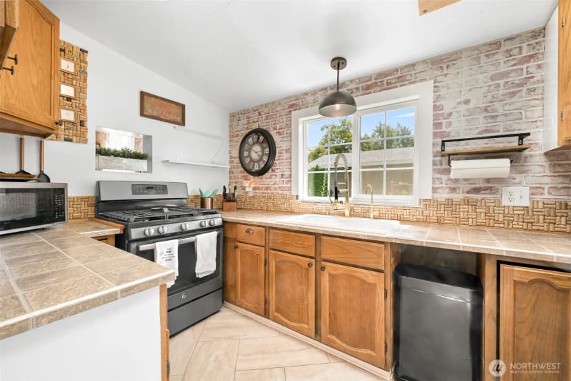 Property photo for 1047 Garfield Avenue, Blaine photo 13